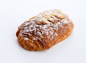 Petit pain au chocolat fourré aux amandes bio - Pièce