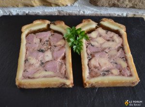 Pâté en croûte de porc médaillon à la saucisse de foie - 2 tranches