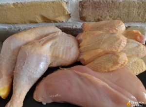 Colis de poulet fermier bio - Filets - Cuisses - Ailes - 3/4 personnes